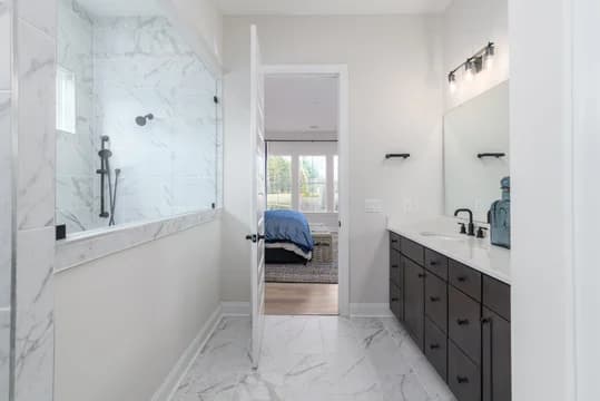 108904 Four Seasons at Carolina Oaks Porto Owner s Ultra Spa Bath