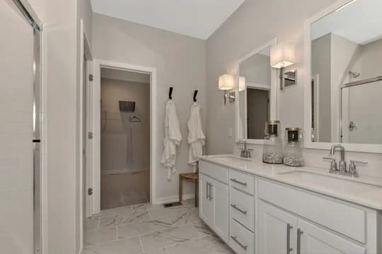 114866 Booth Farm Daffodil Owners Bath Loft Palette 2 Aspire