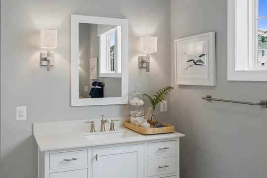 123744 Four Seasons at Kent Island Franklin Primary Bath Classic Palette 2 Level 3