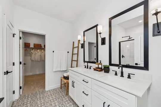 Rolling Ridge Tigris II Primary Bath Farmhouse Palette 4 Ascend Traditional Farmhouse