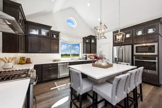 Creekshaw Tacoma II Kitchen Classic Palette 6 Level 1 Modern Classic