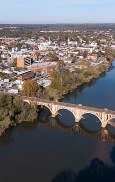 186830 USP Crop Downtown Fredericksburg VA