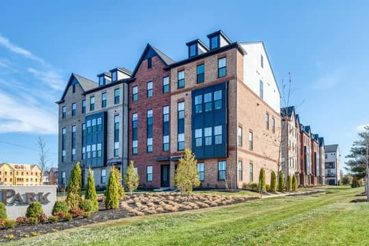 Gallery Park at Westfields Front Exterior