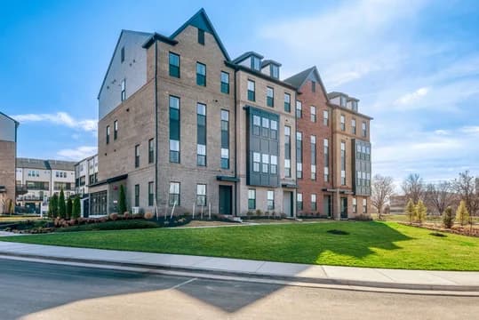 Gallery Park at Westfields Front Exterior