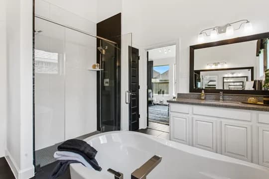 65361 Parkway Trails Elaine Owner s Luxury Bath