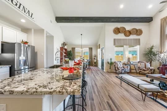 71568 Hunters Creek Savannah Kitchen