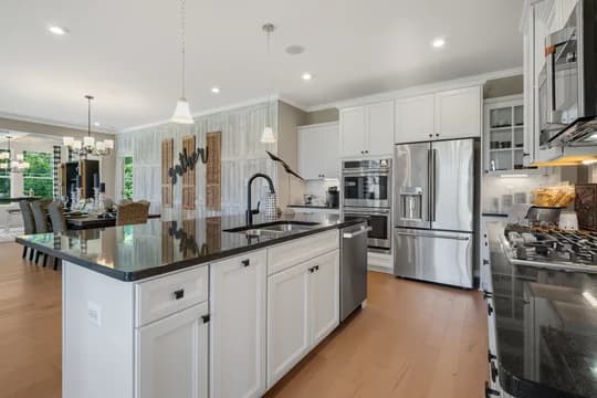 80949 The Villages at Red Mill Pond Eastwood Kitchen